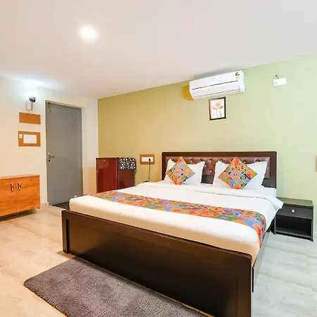Fabhotel La Palma Suites - Nr Rmz Eco World